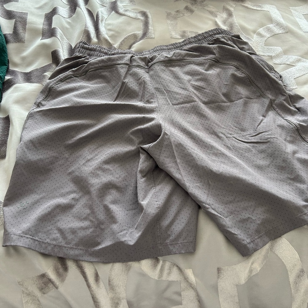 Lululemon Athletica Gray Athletic Shorts Lightweight Performance